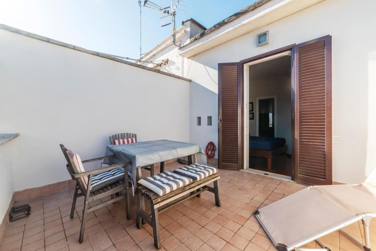Bright Apt With Views Of San Pietro روما المظهر الخارجي الصورة