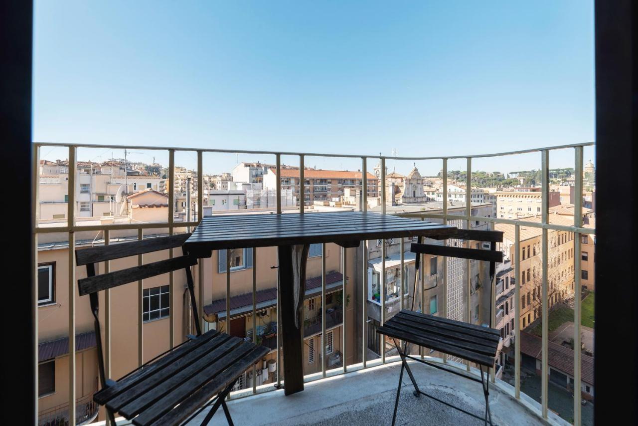 Bright Apt With Views Of San Pietro روما المظهر الخارجي الصورة